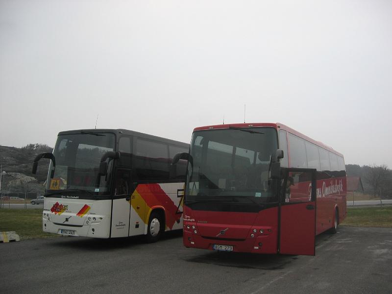 1 april 2008 098.jpg - Bussen med syskonet No. 28.